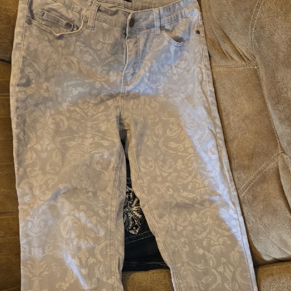 Tru Luxe Jeans Women's Cream Patterned Straight Leg Jeans